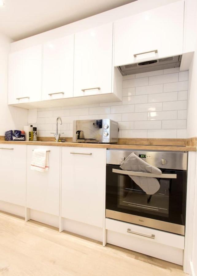 Remarkable 2-Bed Apartment In Culross Exterior photo
